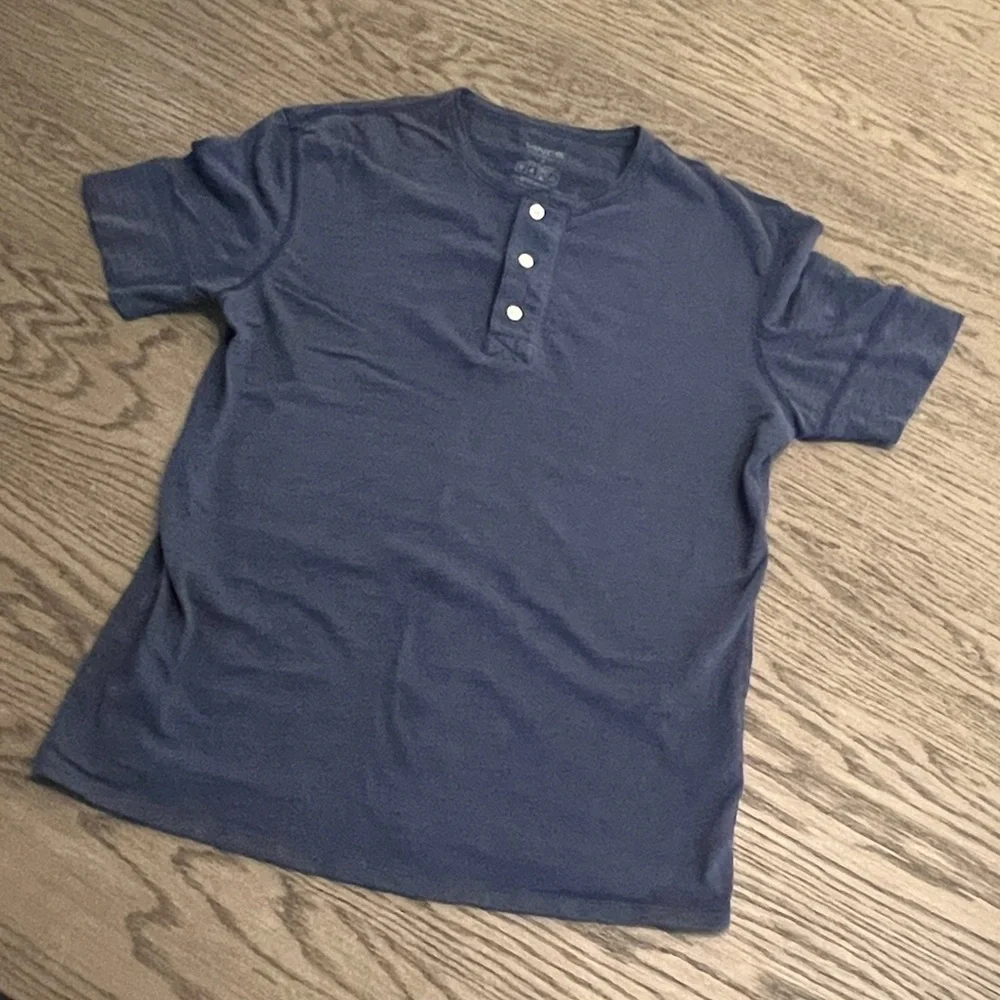 Men's Vince Blue Henley Shirt - Picture 1 of 7
